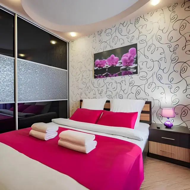 Реальные фото ApartDay на улице Пушкина 65