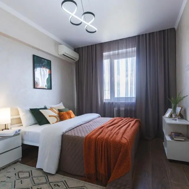 Real photos of Five stars on Karl Marx Street 19