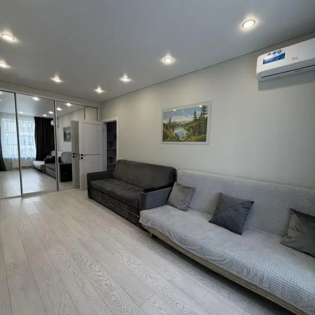 Real photos of Comfort-class apartment in a modern residential complex on Komsomolskaya street 133k4