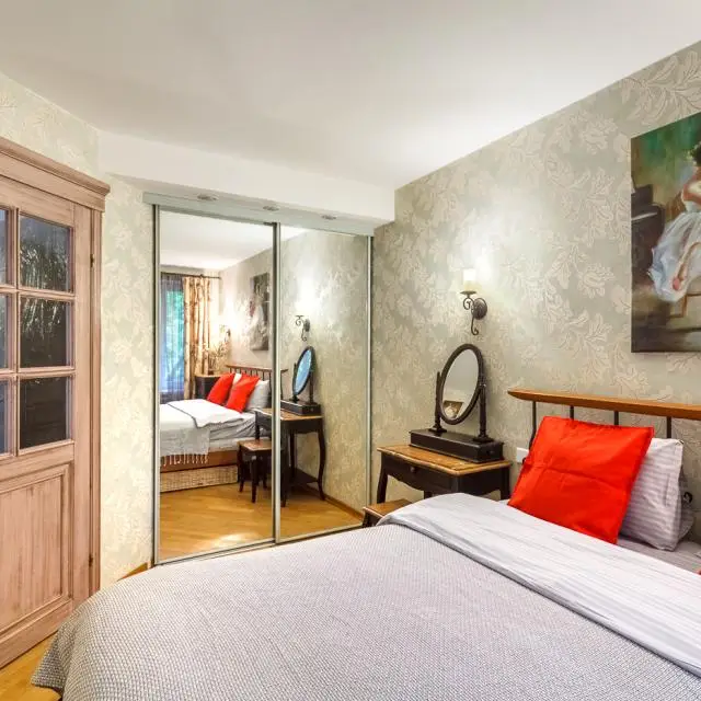 Real photos of Smart Host on Obukha Lane
