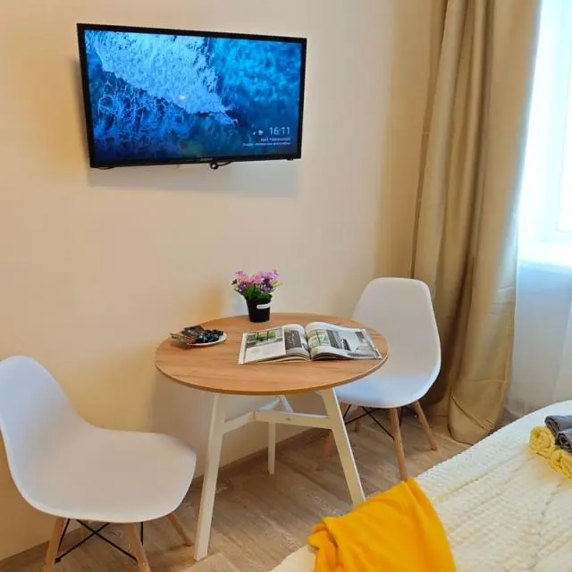 Real photos of Sofa and suitcase on Frunze 14