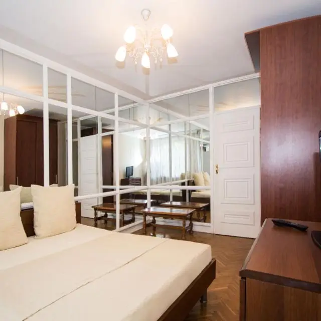 Реальные фото ApartLux (АпартЛюкс) на Вернадского 99 корп. 1