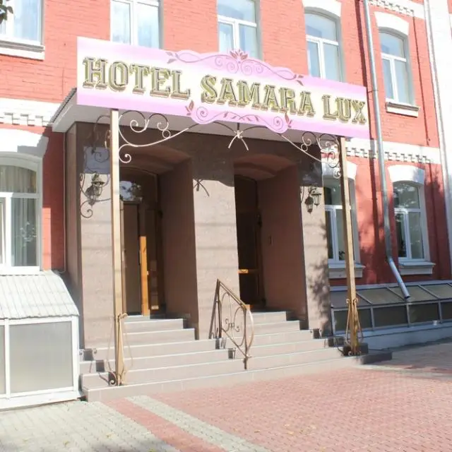 Real photos of Samara Lux