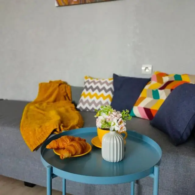 Real photos of Elvira Akulova's home on Lazurnaya street 31