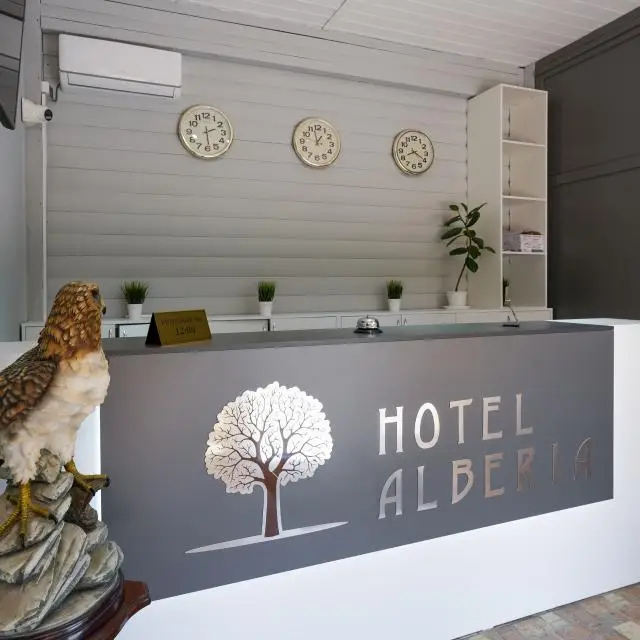 Real photos of Alberia