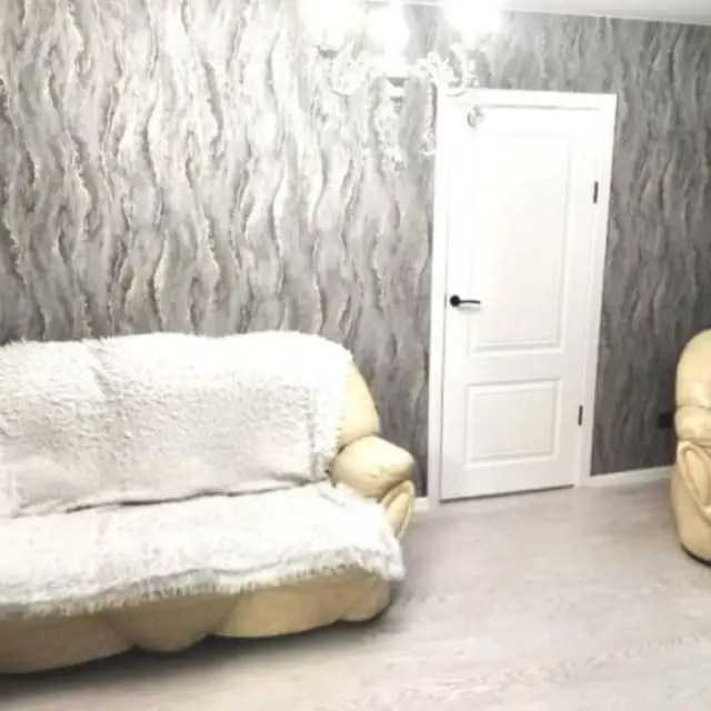 Real photos of Apartments on Mukhina street 32