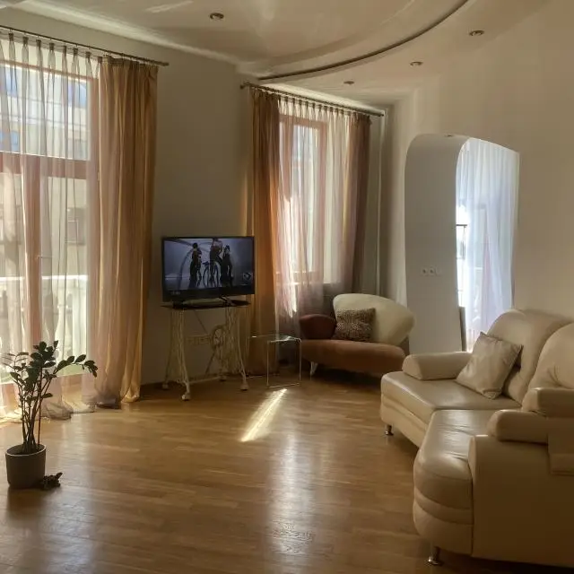 Реальные фото Апартаменты на улице Карла Маркса 17
