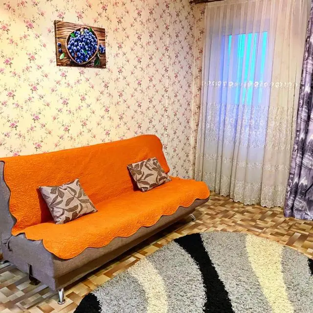 Реальные фото Апартаменты Байкал на улице Республики 33А