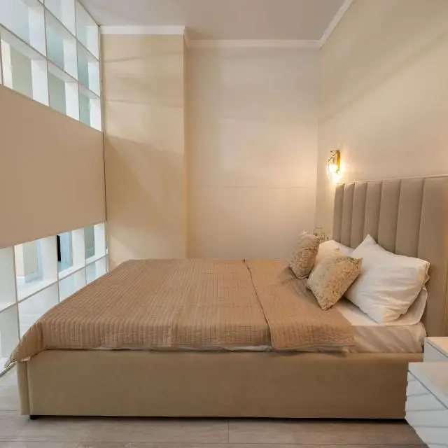 Real photos of Apartments on Pavlyukhina street 110V