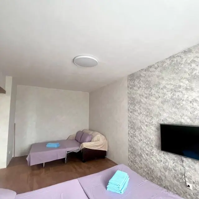 Real photos of Fan House at 78 Pobedy Avenue