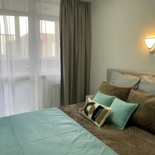 Real photos of Tiffany-style apartments