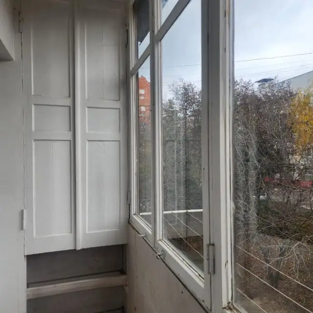 Real photos of one-bedroom apartment at the foot of Mashuk, next to the upper market, opposite the city hospital