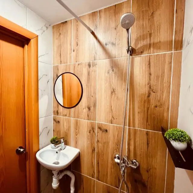 Real photos of Level Apartments at 13A 1st Squadron Passage