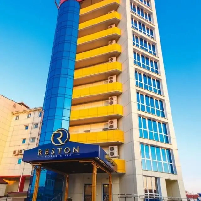 Real photos of Reston