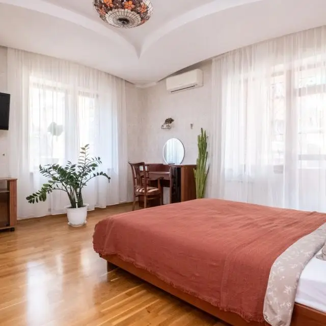 Real photos of Apartments on 17 Shchapova Street