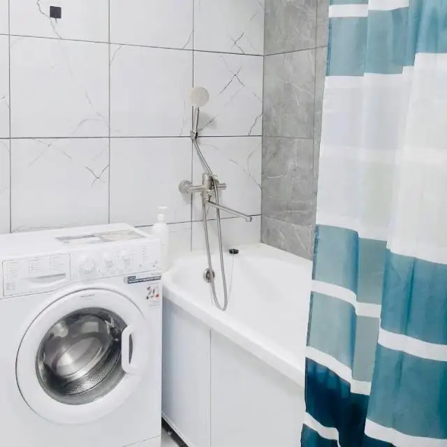 Real photos of Apartments on Karl Marx street 120k1