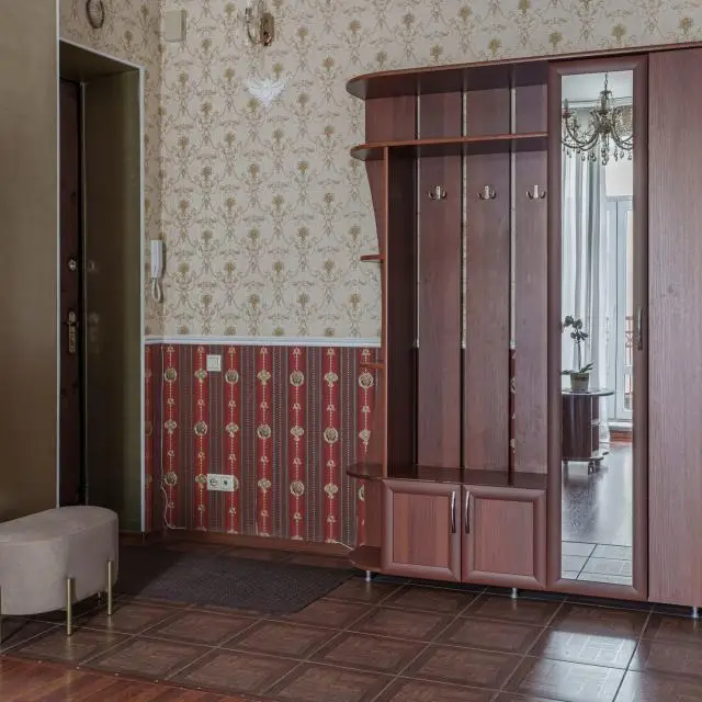 Real photos of Krasroom on 32 Dekabristov Street
