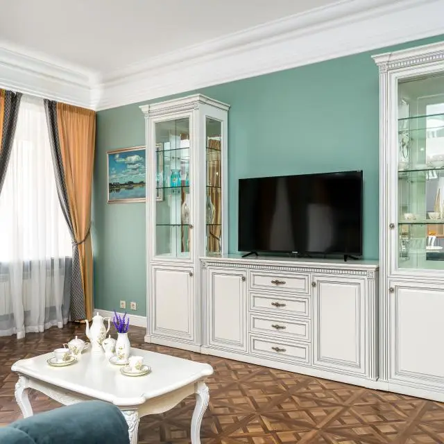 Реальные фото Трехкомнатная квартира на Казанской улице,45