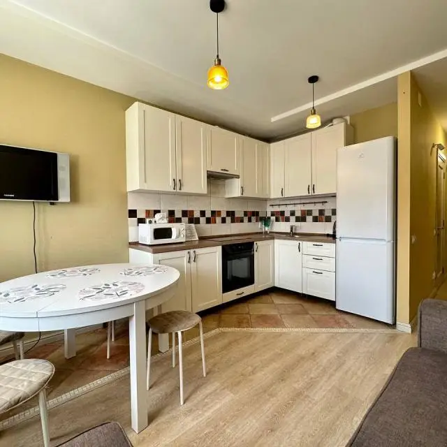 Real photos of EasyRent at 32 Karl Marx Avenue