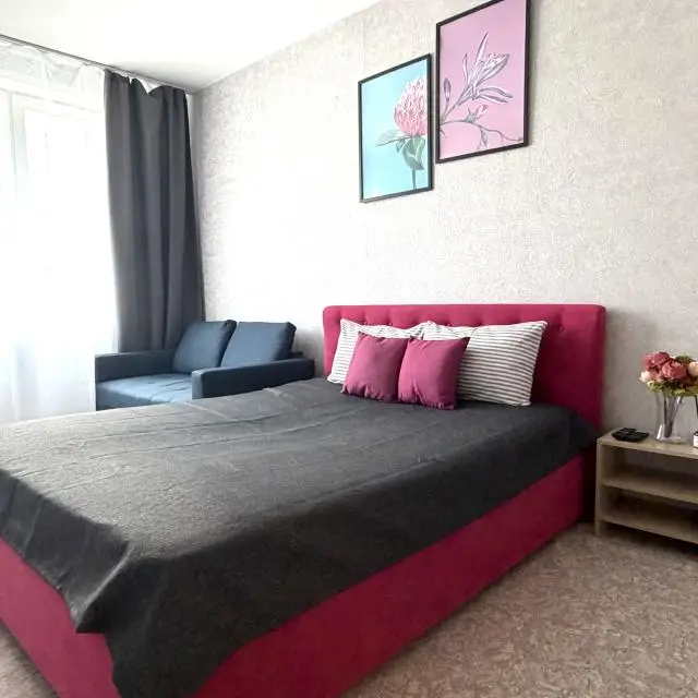 Real photos of The apartment is next to the Beaver log and the Swarm Stream