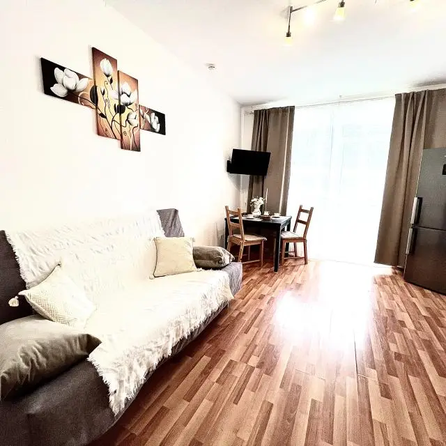 Real photos of Pashk Inn Apartments (Pashk Inn Apartments) on Julius Fuchik Street