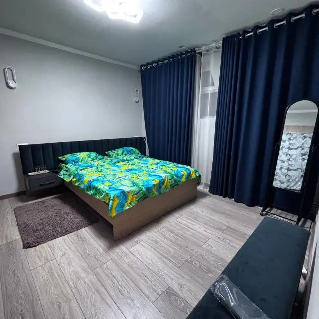 Real photos of Tihiy zamok