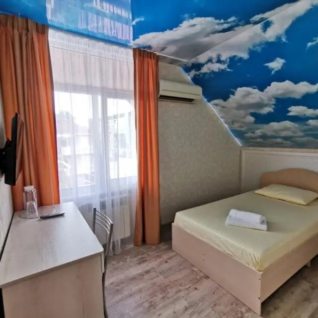 Real photos of Orange House
