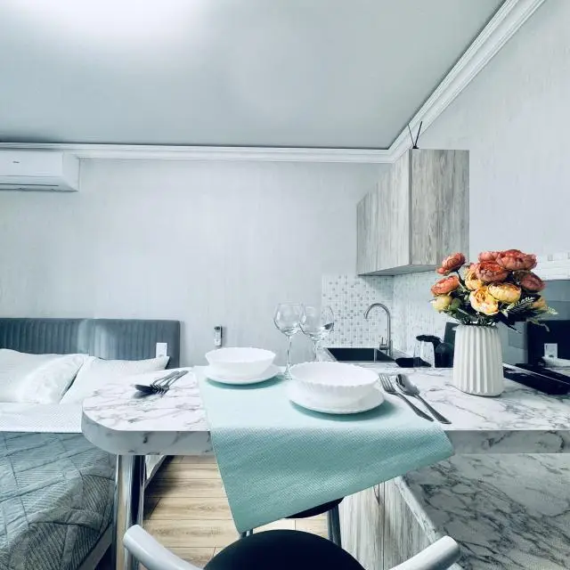 Реальные фото Vegas apartments (Вегас апартментс) на улице Бурнаковская 109