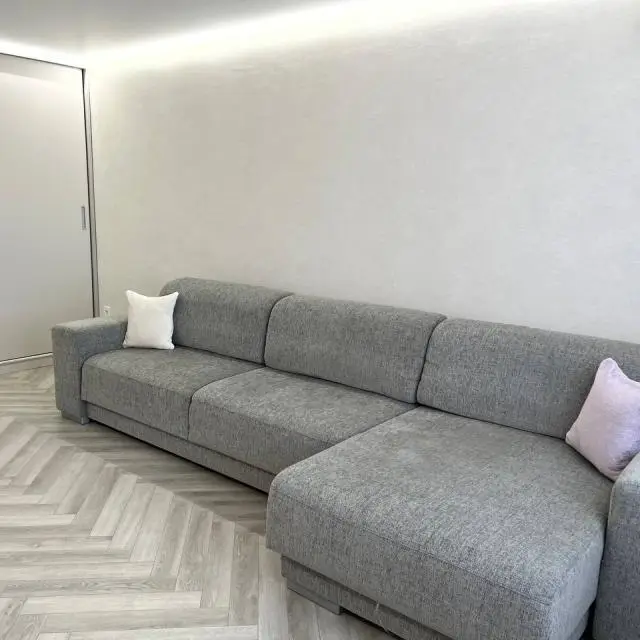 Real photos of Large one-bedroom apartment of the PanApartments chain on Kuznetsova Street