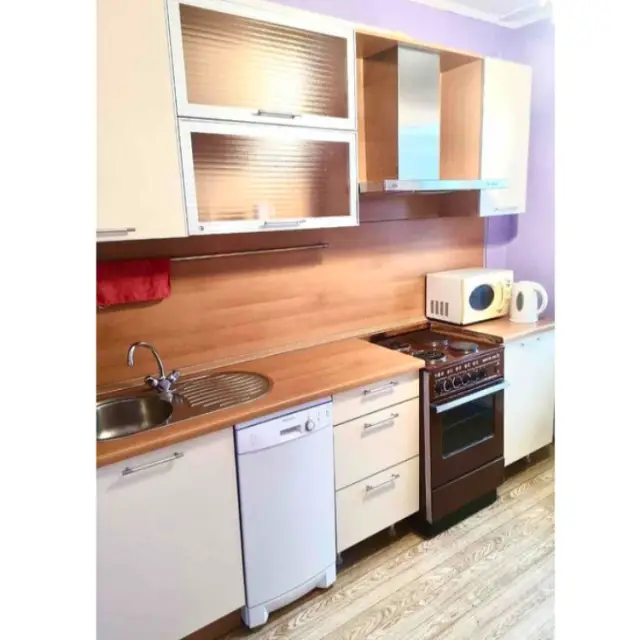 Real photos of Kakie Ludi on Molokova Street 50
