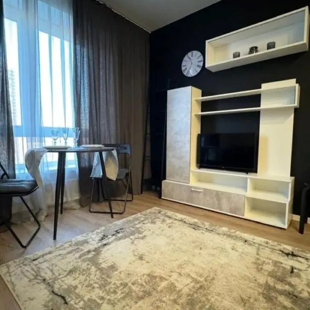 Реальные фото RentMe 24 на Лесная 2