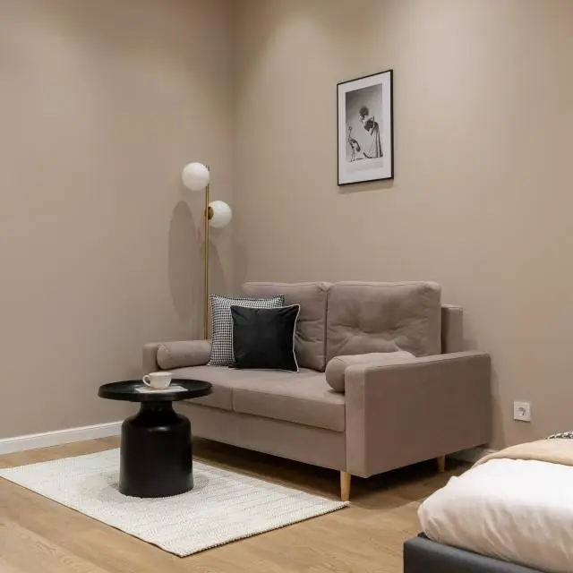 Real photos of OneRent on Lodeynopolskaya Street