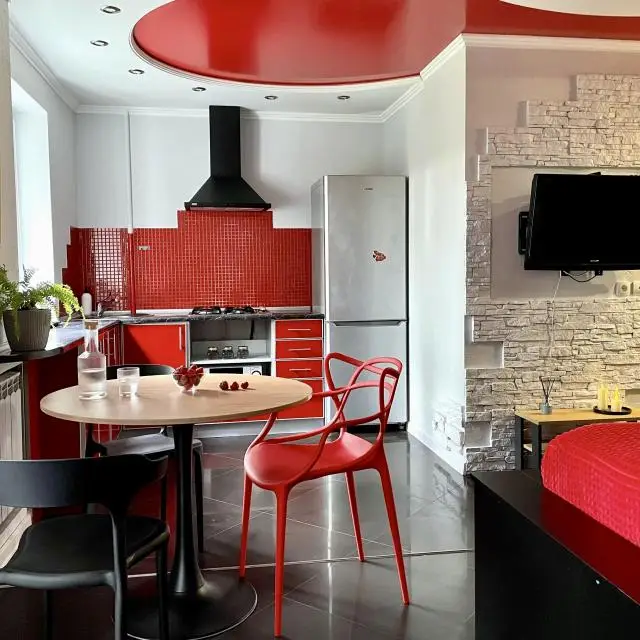 Real photos of Marie Apart on Chernyakhovsky street 34