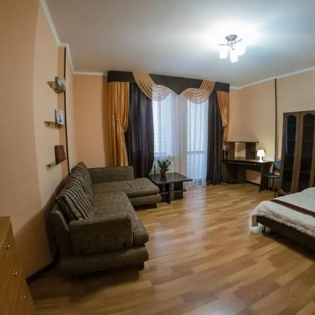Реальные фото Квартира от компании Хоум Отель на Жукова, 3