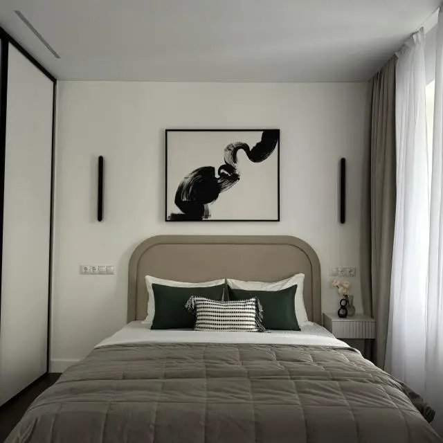 Real photos of Apartments on the 60th anniversary of October Avenue