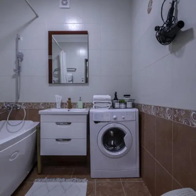 Real photos of Gogol's 3k1 Green FOX Apartments