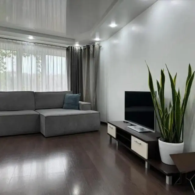 Real photos of Apartment Vladhome24 (Vladhom24) on Okeansky Avenue 100