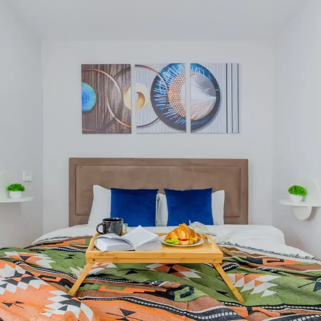Real photos of Krylia Apartment Bureau on Kalinina street 102