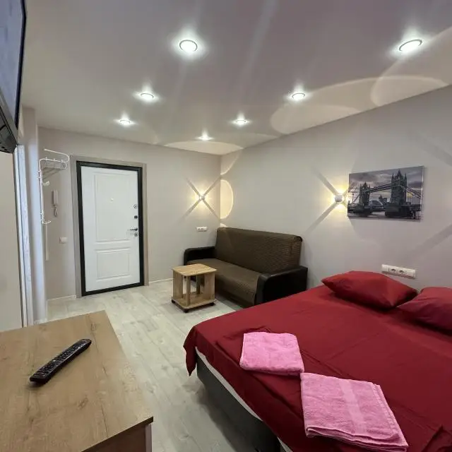 Real photos of Po sutkam 33 on Stroiteley Avenue 9 K.1 (London)