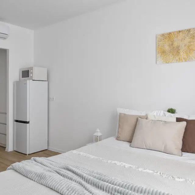 Real photos of Apart Rents on Bromley Brothers Street 5 building 1