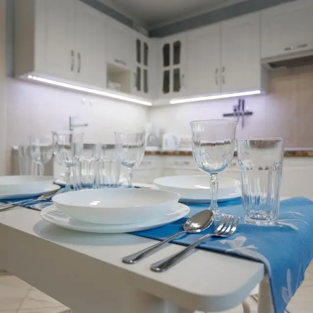 Real photos of Rental Family Rooms (Rental Family Rooms) on 72 Truda Avenue