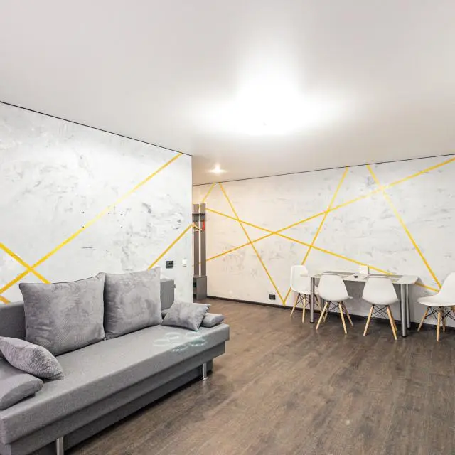 Real photos of 4-room apartment near the city center