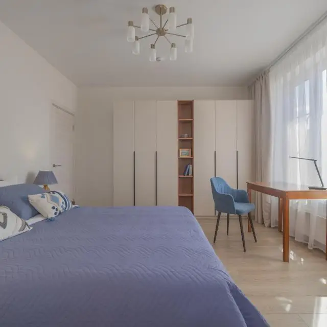 Real photos of Family apartment near the metro with a balcony 