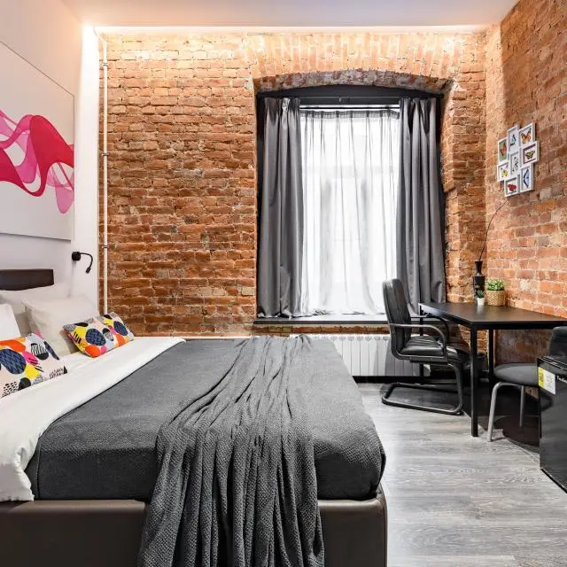 Реальные фото Sergeew Apartments (Сергеев Апартментс)