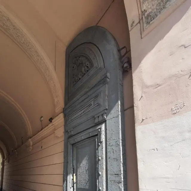 Real photos of 300 meters from the Hermitage