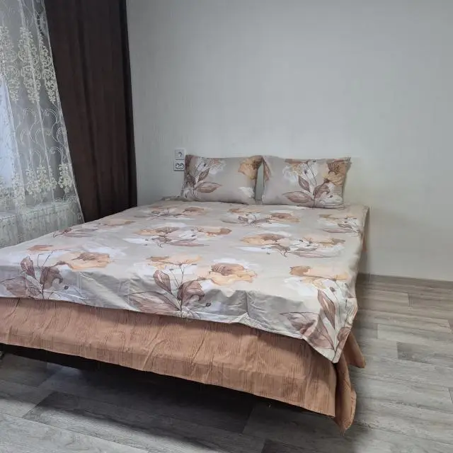 Реальные фото Студия у ледовой арены Трактор