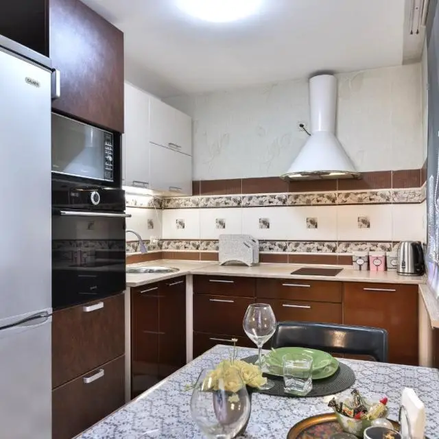 Реальные фото Ideal Apartment (Идеал Апартмент) на улице Молодежная