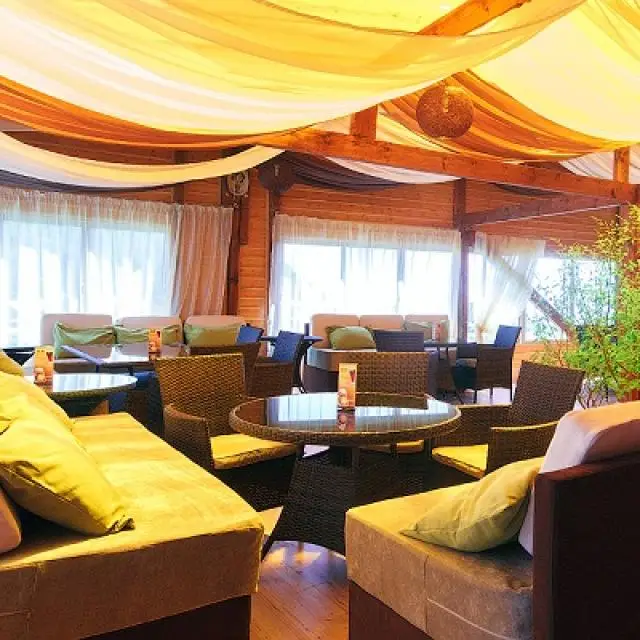 Real photos of Krestovaya Pad