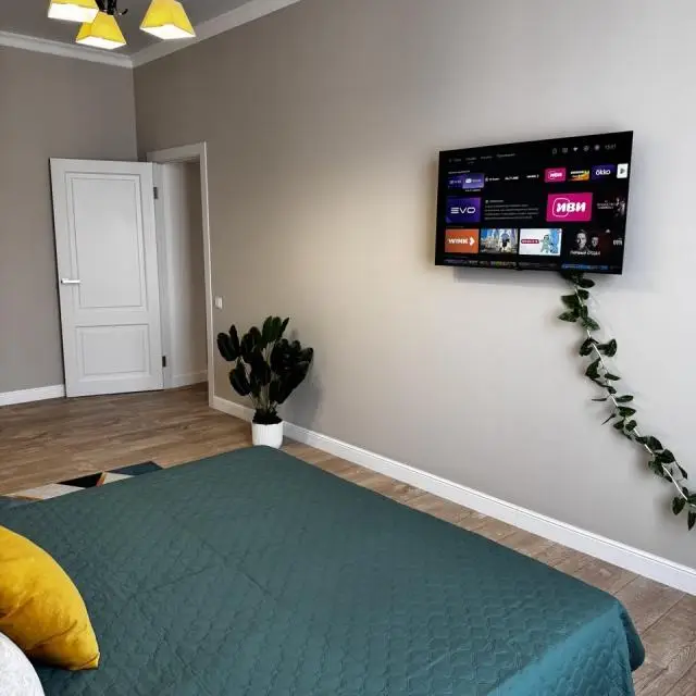 Real photos of Spacious two-bedroom apartment by the lake