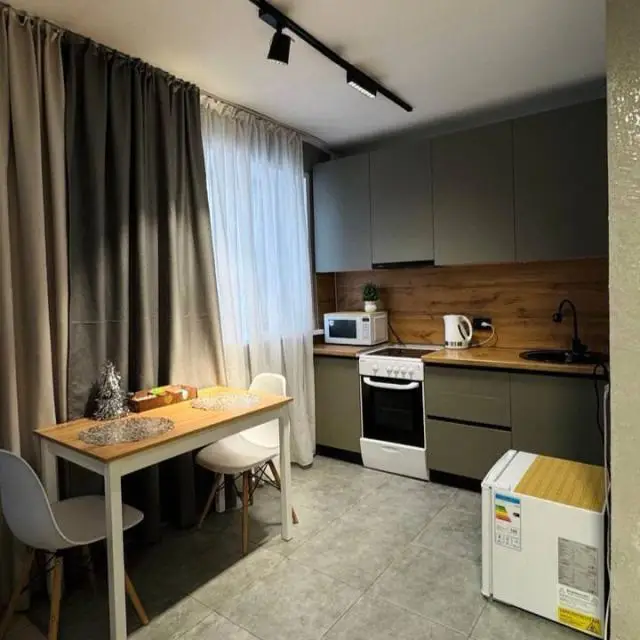 Real photos of 1-room apartment on 102 Kochetova street